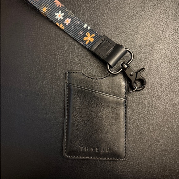 THREAD WALLET Vertical Wallet With Lanyard - Picture 2 of 2